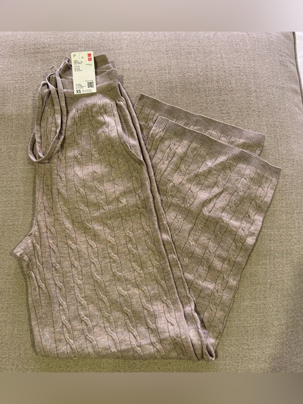 Uniqlo Cable-Knit Lounge Pants in Taupe